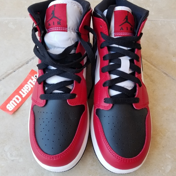 SOLD - Nike Air Jordan 1 Mid Chicago Black Toe GS - Picture 5 of 8
